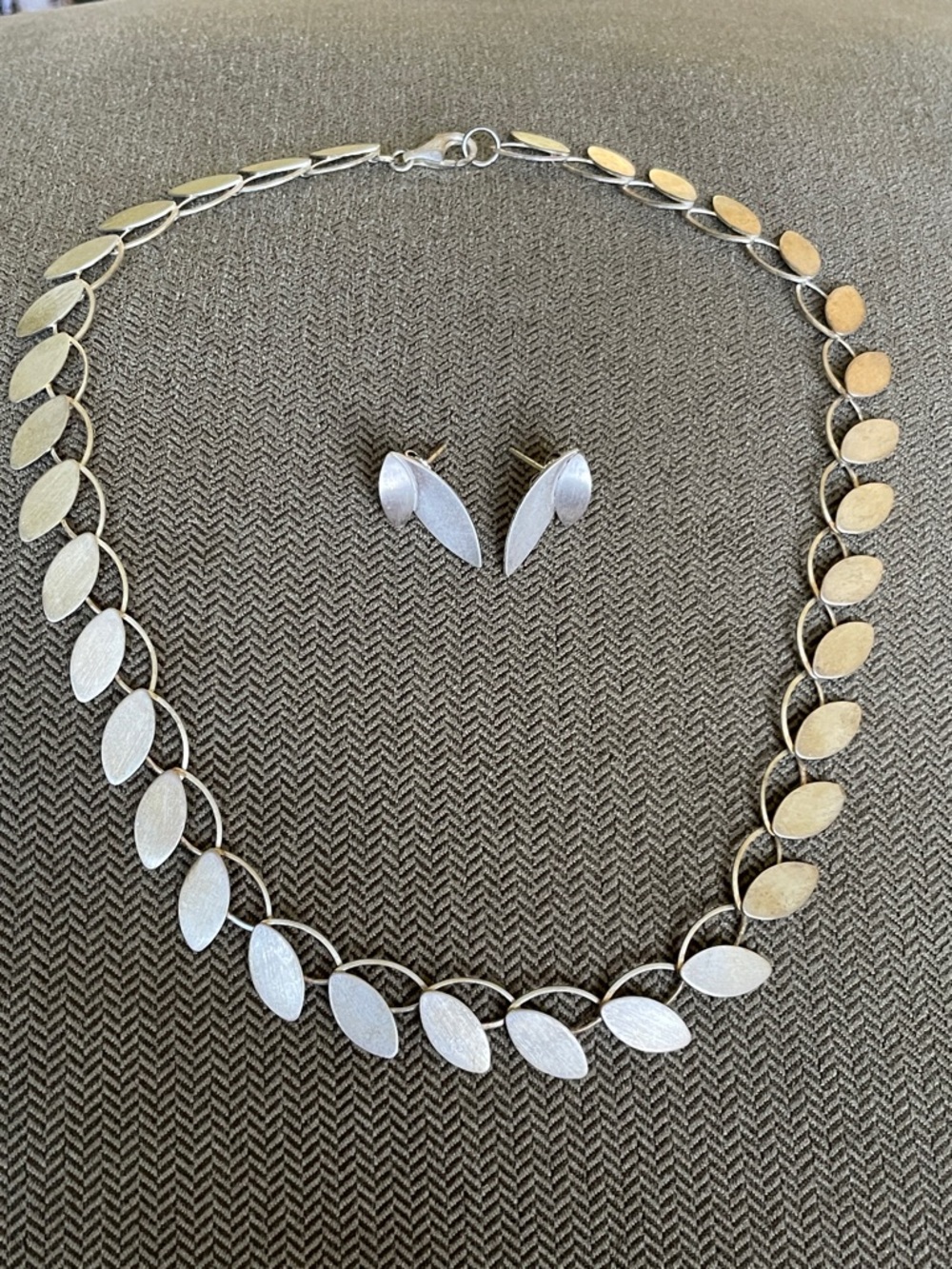 Kelim Signed Sterling Silver Petal Leaf Necklace Earring Set